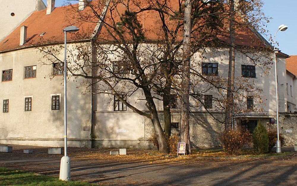 Slovensko - Pezinok - zámok + Schaubmarov mlyn